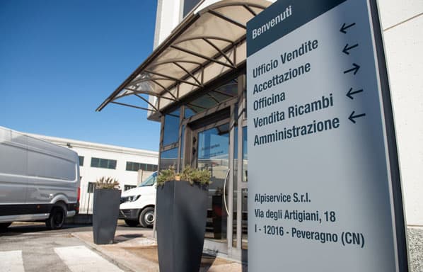 CONTRATTI DI MANUTENZIONE CONTRATTI DI MANUTENZIONE